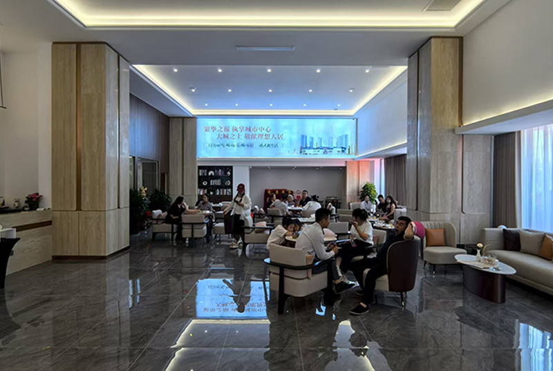 2025年7月15日，，，，，，由我公司施工的华睿 · 中港城营销中心，，，，，，交付使用，，，，，，盛大开放。。。。。。
